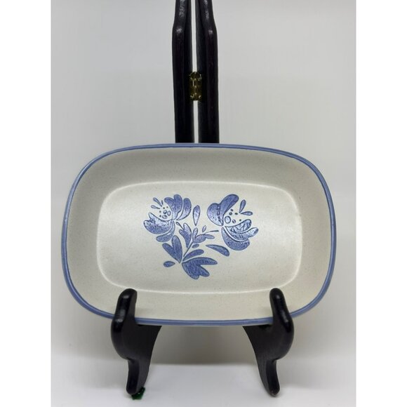 VTG Pfaltzgraff Yorktowne 6-7/8" Hors d'Oeuvre Serving Tray Blue White USA - Picture 1 of 6